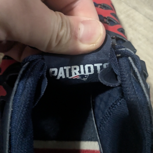 Nike New England Patriots Men's 12  Training Shoes Tom Brady Gronk Randy Moss - Picture 9 of 11